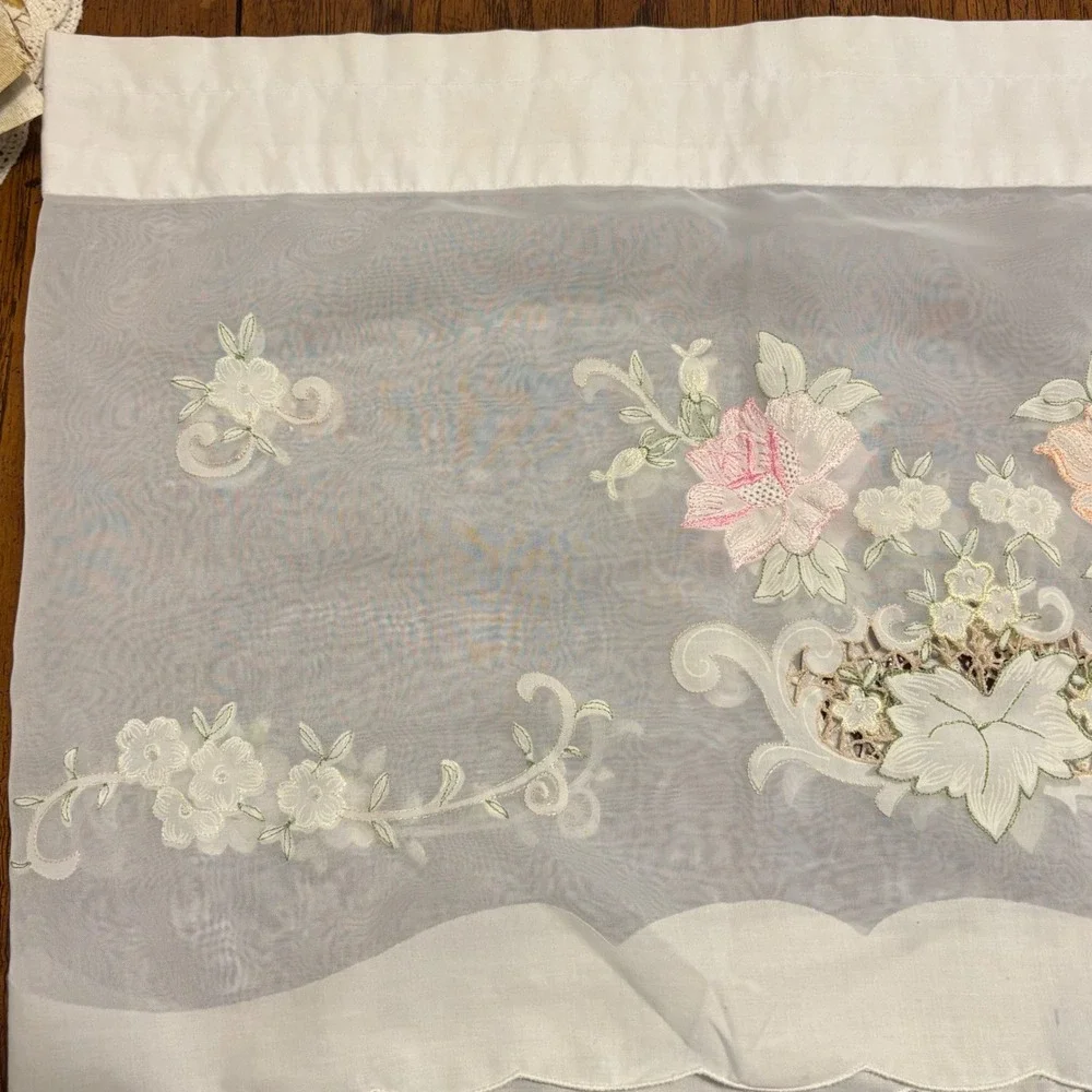 Vintage White Floral Embroidered Scalloped Sheer Tier and Valance Curtain Set